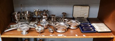 Lot 30 - A group of silver and silver plate including,...