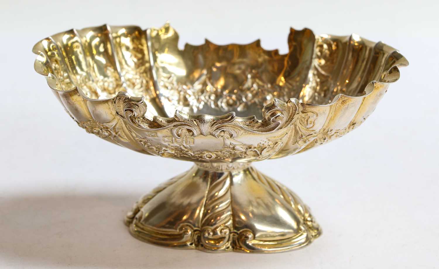 Lot 69 - An Edward VII Silver-Gilt Bowl, by Mappin and...