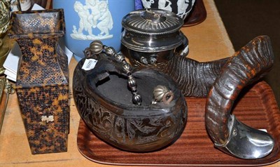Lot 50 - Rams horn table snuff, mendicants bowl and tortoiseshell style reticulated vase (3)