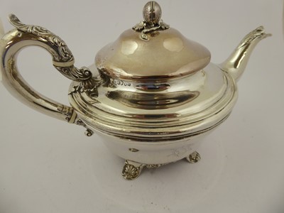 Lot 2095 - A Victorian Provincial Silver Teapot