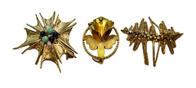 Lot 206 - A 9 carat gold gem set brooch, length 4.2cm;...