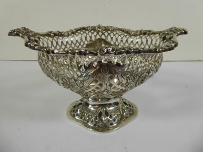 Lot 2122 - A Set of Three Victorian Silver Sweetmeat-Dishes