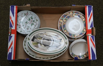 Lot 372 - A quantity of ceramics consisting of a Kaiser...