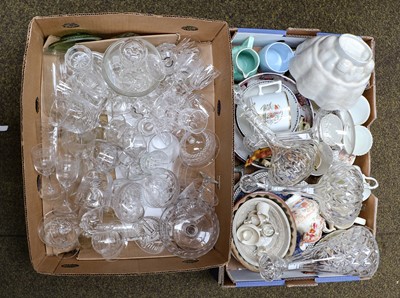 Lot 362 - A quantity of assorted ceramics, glass and...