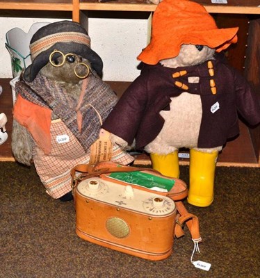 Lot 141 - A Roberts Radio in leather case, two stuffed toys - Paddington Bear and Aunt Lucy