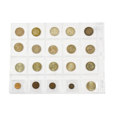 Lot 176 - ♦A Collection of 16 x Shillings comprising:...