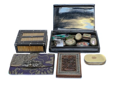 Lot 38 - A collection including Cowrie shells,...