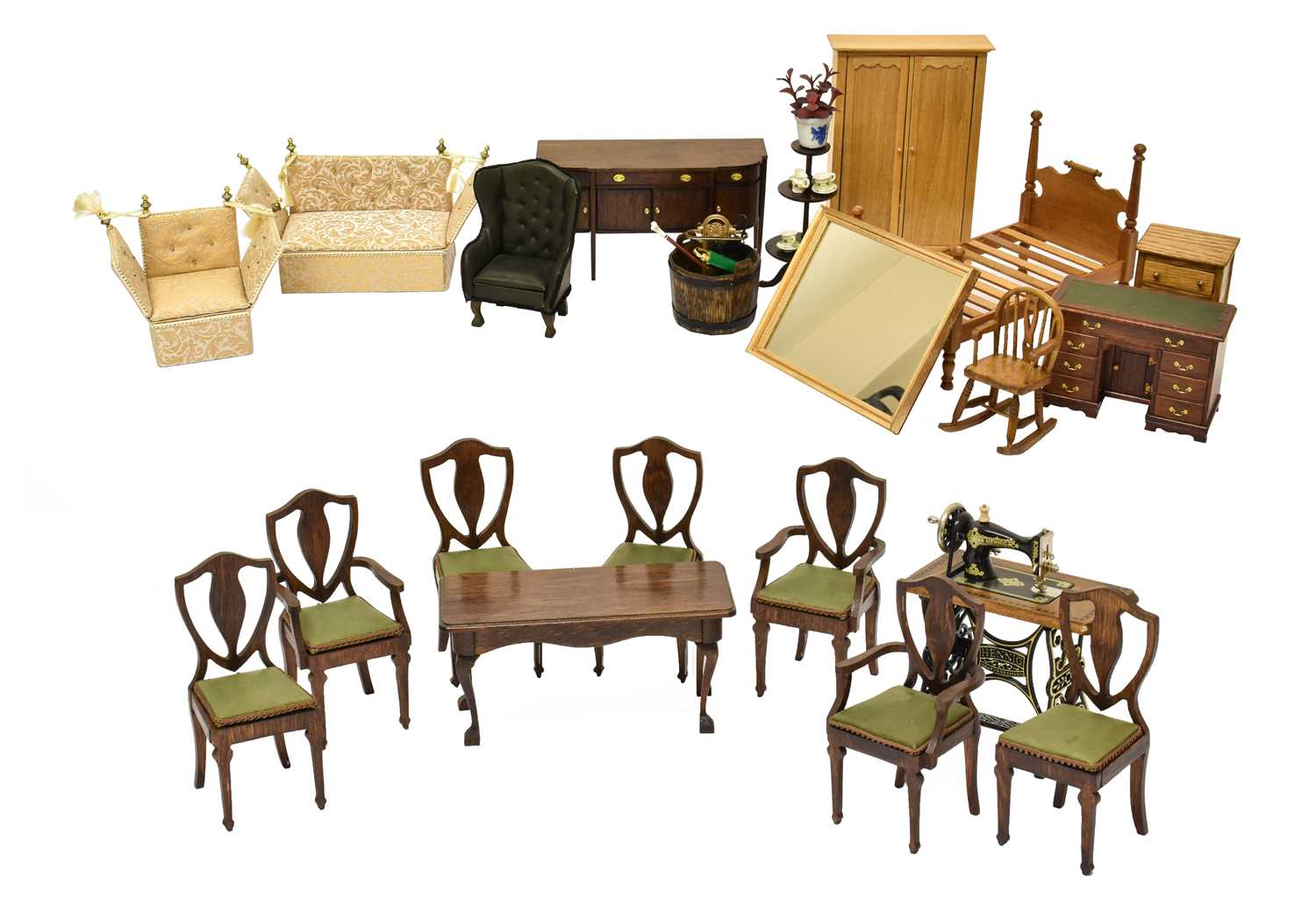 Lot 2251 - Modern 1/12th Scale Dolls House Furniture