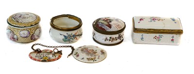 Lot 20 - An 18th century Continental enamel box and...