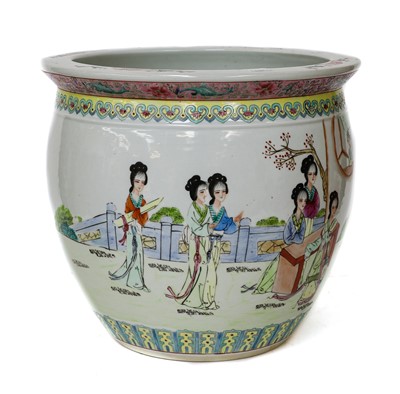 Lot 77 - A 20th century Chinese planter with famille...