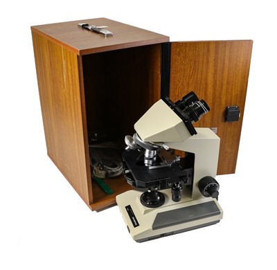 Lot 118 - Olympus BH2 Binocular Microscope