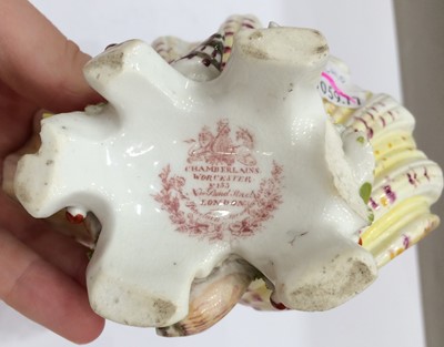 Lot 83 - A Chamberlain’s Worcester Porcelain Shell...