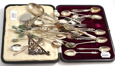 Lot 225 - Cased set of twelve silver apostle spoons, silver flatware and a pair of menu holders