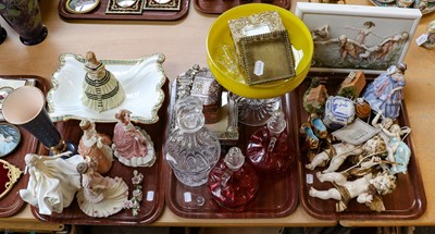 Lot 43 - A quantity of ceramics and glass including a...