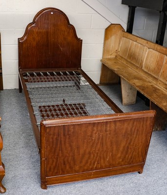 Lot 1239 - A pair of mahogany single bedsteads