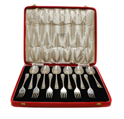 Lot 112 - A Cased Set of Six Pairs of George V Silver...