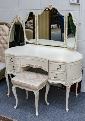 Lot 1377 - A six piece modern cream painted bedroom suite...