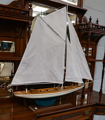 Lot 1141 - Mounted pond yacht