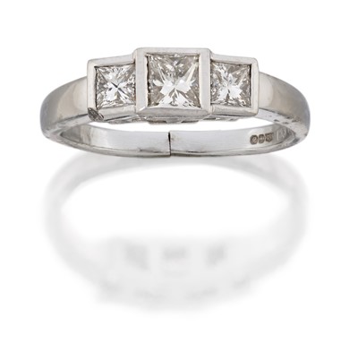 Lot 2172 - A Platinum Diamond Three Stone Ring
