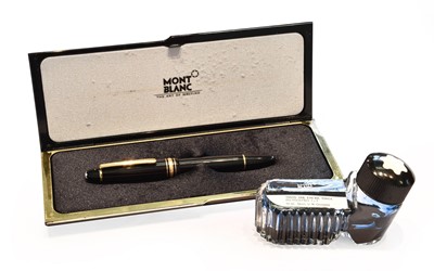 Lot 282 - A cased Montblanc Meisterstuck No. 146...