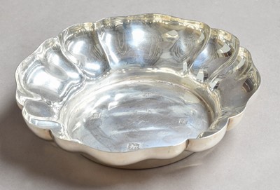 Lot 18 - An Elizabeth II Silver Bowl, by Barker Ellis...