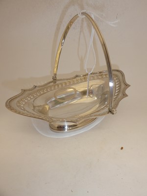 Lot 2011 - A George III Silver Sweetmeat-Basket