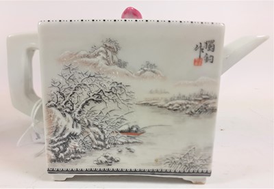 Lot 143 - A Chinese Porcelain Teapot and Cover, Republic...