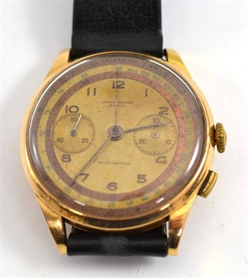 Lot 428 - 18k gold chronograph