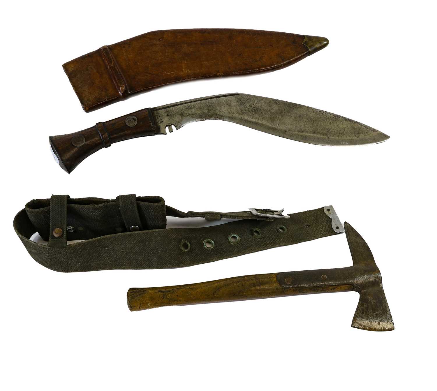 Lot 291 - A Second World War Kukri, the 30.5cm curved...