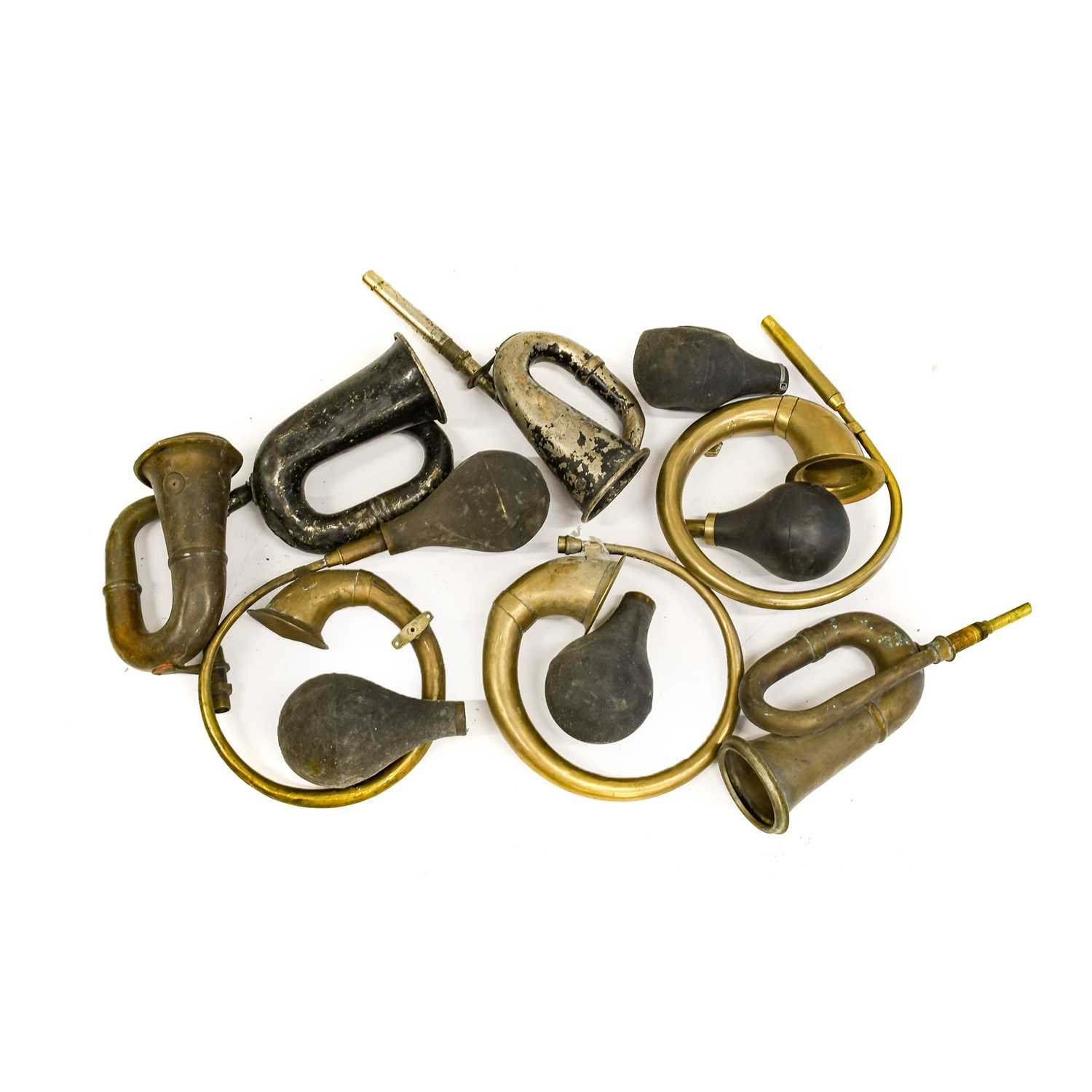 Lot 29 - Seven Assorted Vintage Brass and Metal Horns