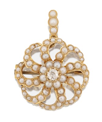 Lot 2061 - A Split Pearl and Diamond Brooch/Pendant
