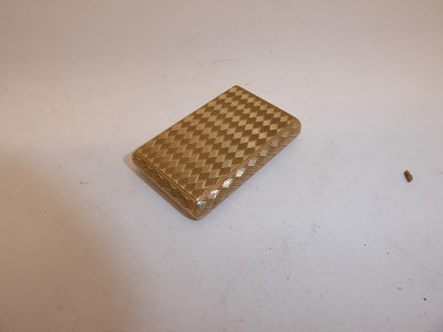 Lot 2076 - An Elizabeth II Gold Pill-Box