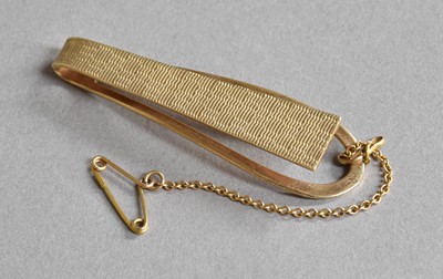 Lot 117 - An Elizabeth II Gold Clip, Maker's Mark FLG,...