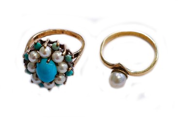 Lot 182 - A turquoise glass and cultured pearl cluster...