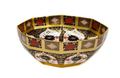 Lot 121 - A Royal Crown Derby Imari octagonal bowl,...