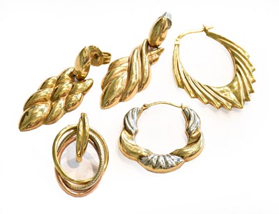 Lot 245 - Four odd 9 carat gold earrings; and an odd...