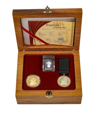 Lot 425 - South Africa, Krugerrand Launch Set 2004,...