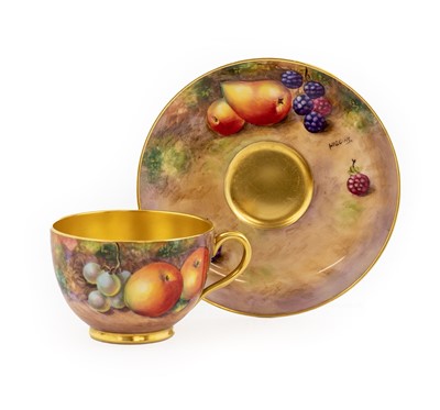 Lot 93 - A Matched Set of Five Royal Worcester...