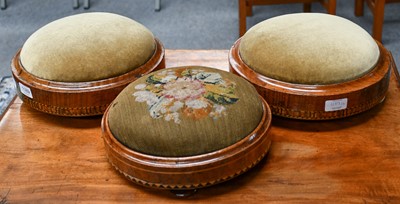 Lot 1189 - A pair of Victorian Tunbridge inlaid circular...