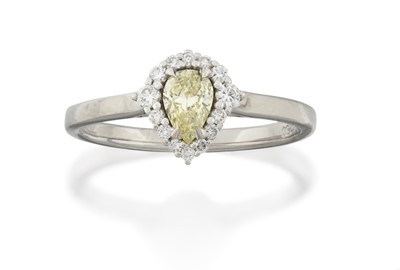 Lot 2273 - A Diamond Cluster Ring