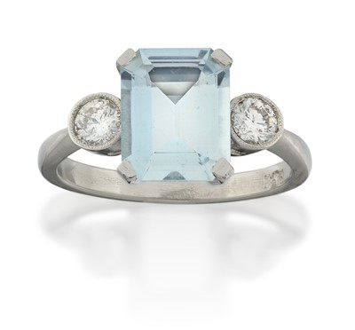 Lot 2279 - An Aquamarine and Diamond Three Stone Ring