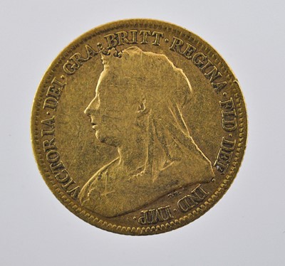 Lot 345 - Victoria, Half Sovereign 1893, obv. old veiled...