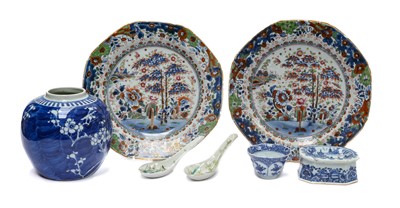 Lot 133 - A pair of 18th century Chinese export plates,...