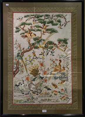 Lot 1114 - A large 20th century Chinese embroidered silk...