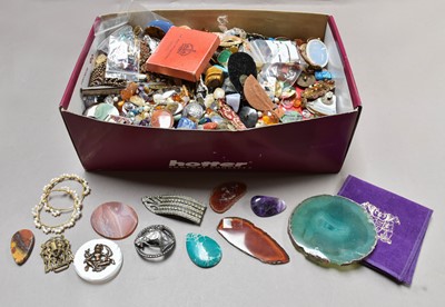 Lot 232 - A Quantity of Assorted Costume Jewellery...
