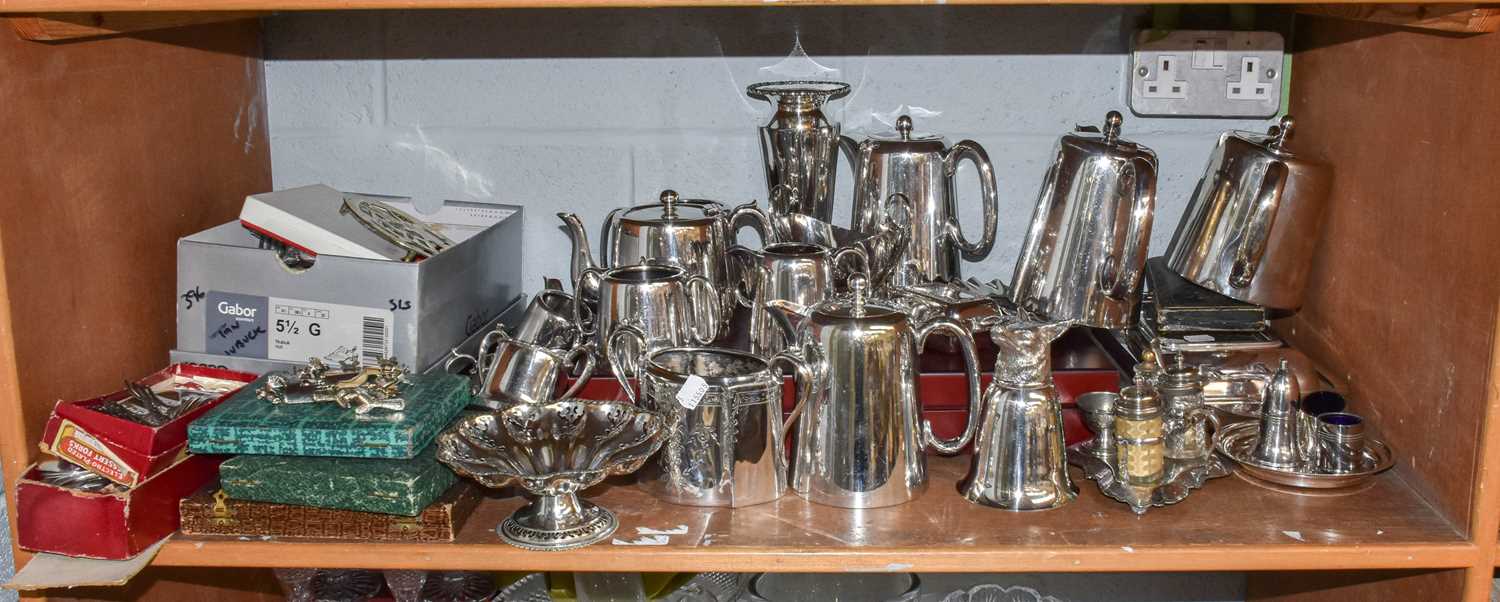 Lot 275 - A collection of silver plate and brassware...