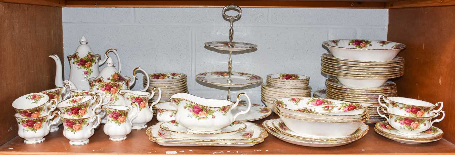 Lot 290 - Royal Albert 'Old Country Roses' dinner and...