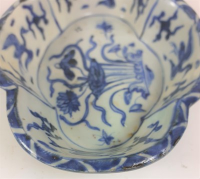 Lot 114 - A Chinese Porcelain Vessel, late Ming Dynasty,...