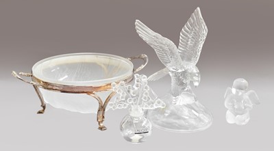Lot 61 - A Lalique model of a harp playing cherub and a...