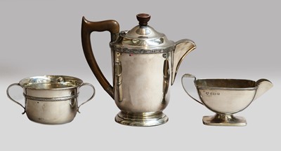 Lot 79 - A George VI silver coffee pot, by Viner's Ltd.,...